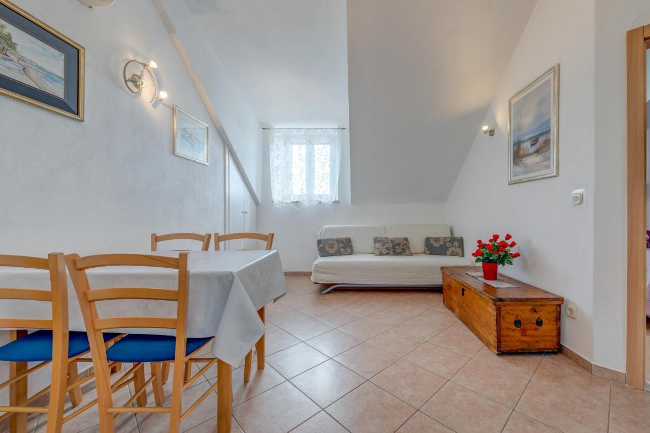 Apartments Obala Bol Eksteriør bilde